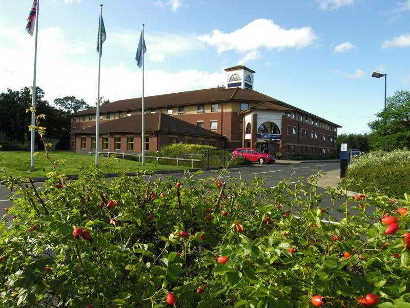 Holiday Inn Express Warwick - Stratford-Upon-Avon, An Ihg Hotel Exterior photo